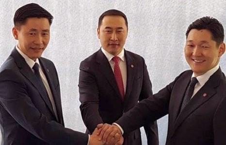 Ирээдүйд итгэл үзүүлэх улс төрчид