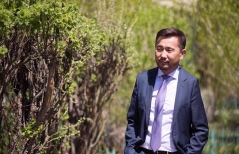 Б.Одсүрэн: Сонгуулиар үзэл бодол шийдвэр биш мөнгөний хэмжээ уралддаг юм байна 