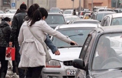 Хувийн автомашинаар такси үйлчилгээ эрхэлдэг жолооч нарын анхааралд