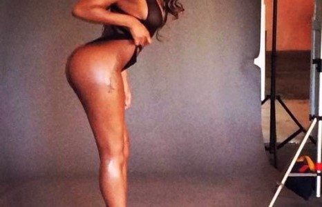 Тэдний хөх, бөгс Ким Кардашианыхаас ч илүү