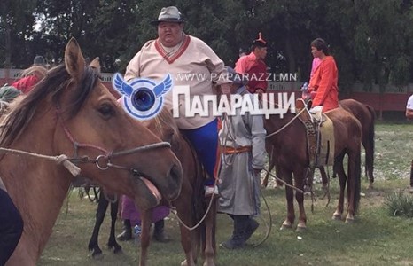 С.Жавхлан гишүүний туслахаар ноён Бондгор ажиллах уу 