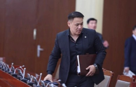 Мэргэжлийн Засгийн газар Н.Номтойбаяр шиг сайдтай байж болох уу?