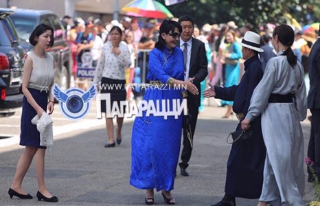 Сонгинохайрханчуудын итгэлийг хүлээсэн Б.Ундармаа охиныхоо хамтаар наадлаа 