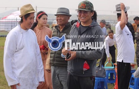 Хэрэглээ өндөрсөх тусам энгийн байхыг эрхэмлэнэ, би 