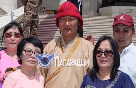 C.Жавхлан: Намайг сонгосон надад итгэсэн сонгогчдынхоо итгэлийг би хөсөрдүүлэхгүй ээ