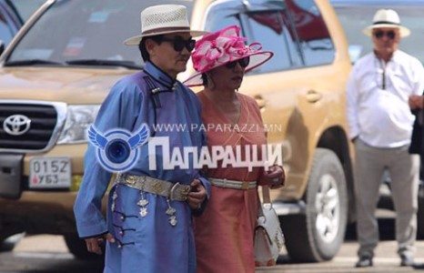 Титэм үгийн эзэн, сахландаа хэзээд үнэнч 