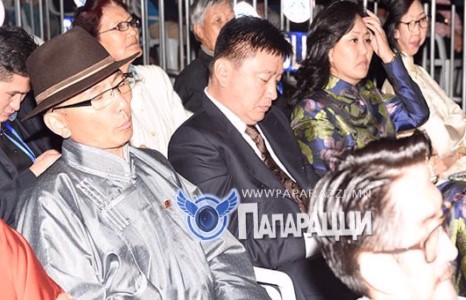  Хотын шинэхэн дарга нар 