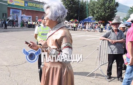 “Үүлэн үст”-ийн өөр нэгэн хувилбар 