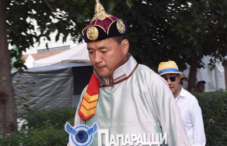 Халамж ийм жижигхэн зүйлээс л мэдрэгдэнэ