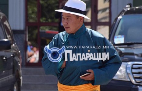 Монгол төрийн хамгийн залуу төрийн түшээ 