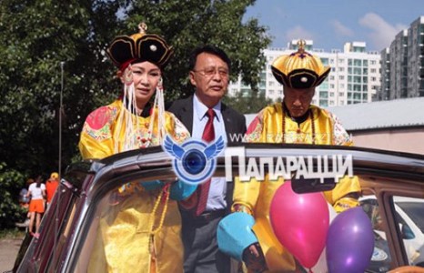 Улсын эх дагина Дондогдулам, Богдын хамт  наадмын нээлтэнд залрав 