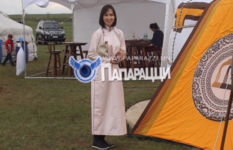 Мичидмаа эмээ болмооргүй байна гэнэ 