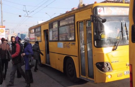 Автобусны жолоочийг буу тулган сүрдүүлжээ