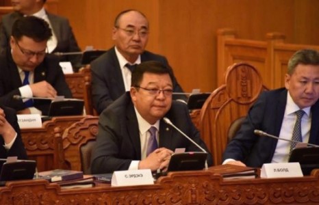 С.Эрдэнэ: Тангараг өргөсөн төрийн алба хаагчдаар битгий оролдоорой