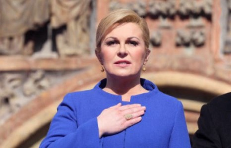 Секси төрхөөрөө дэлхийд гайхагдсан Хорватын Ерөнхийлөгч АСЕМ-д иржээ
