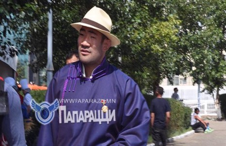 Олимпийн медалиа ихэрлүүлээрэй, С.Ням-Очироо 