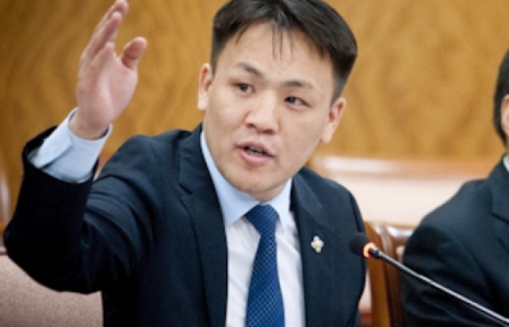 Төрийн албан хаагчдыг цомхотгохгүй байх шаардлагыг Н.Номтойбаярт хүргүүллээ