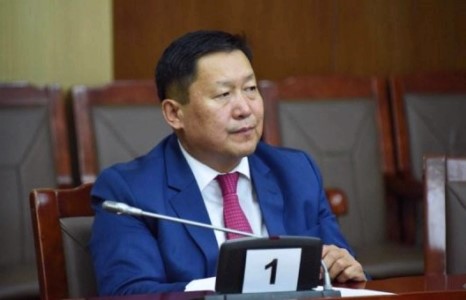 Хариуцлагагүй МЭДЭГДЭЛ хийж валютын ханшийг өсгөсөн Н.Баяртсайханыг огцруул