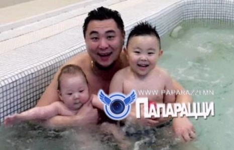  Жигүүр Гранд-д жинхэлсэн хүргэн 