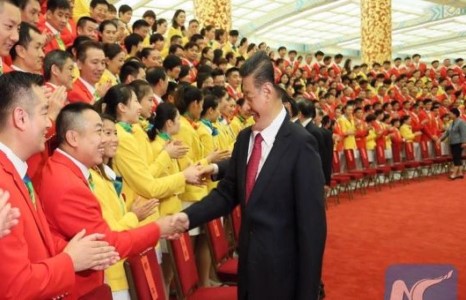 БНХАУ-ын дарга Ши Жиньпин олимпоос медаль хүртсэн тамирчиддаа хүлээн авч уулзав /фото/