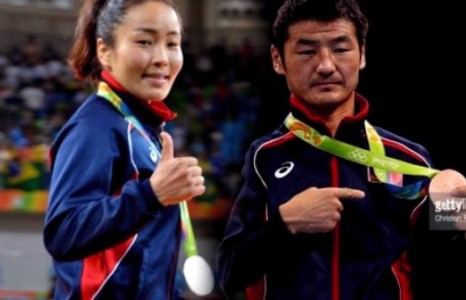 Д.Сумъяа, Д.Отгондалай хоёрт хүндэтгэл үзүүлнэ