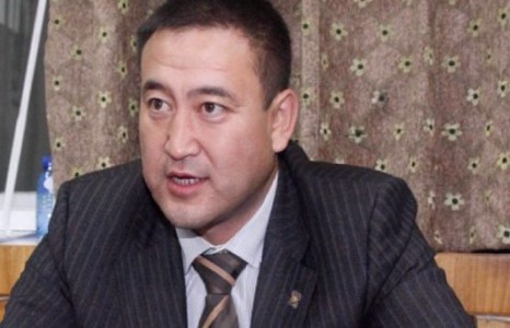 МАН-ын амлалтууд салхинд хийсэв ээ