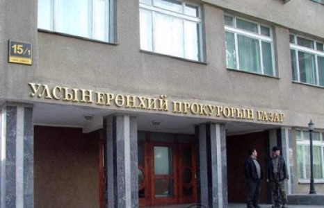 Оюутан хүүг 26 удаа хутгалж хөнөөсөн хэргийн талаар прокуророос мэдэгдэл гаргалаа