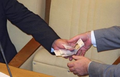 Цалингаа тануулсан “дарга нар” авлига авах уу