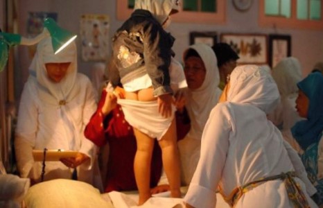 Индонез охидын хөөрхийлөлтэй амьдрал