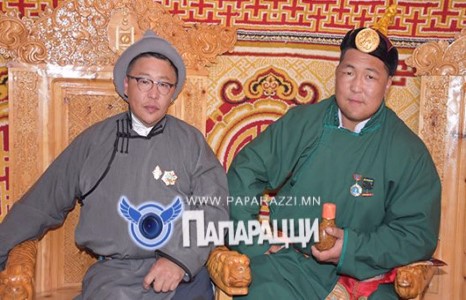 “Алтан Дорнод Монгол”групп Р.Пүрэвдагва арсланд гурван өрөө байр бэлэглэжээ 