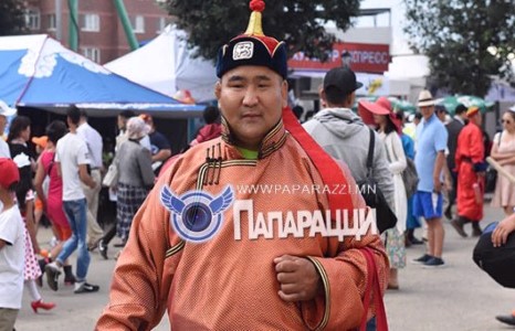 Улсын цолонд ойрхон яваа бөхчүүдийг түүчээлэгч 