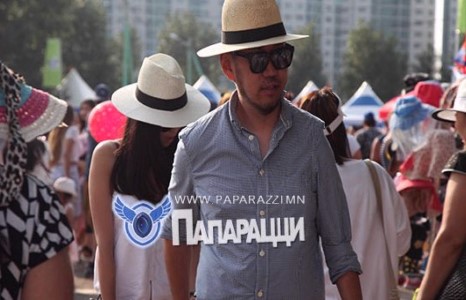 Анхаа гоонь эрийн амьдралдаа цэг тавихаар шийджээ