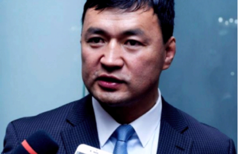 А.Сүхбат: Сайд нар яамаа гэр минь гэж бодоорой. Дон шүглээгүй л бол хүн гэрээсээ хулгай хийдэггүй