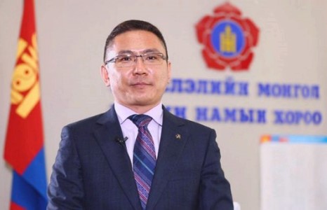 Ц.Сандуй: Нийслэл төрийн албан хаагчдынхаа 20-30 хувийг цомхотгоно
