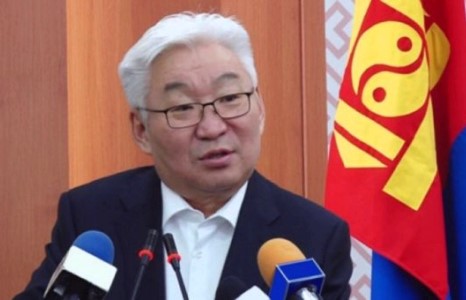 “Хотыг хөгжүүлсэн Э.Бат-Үүлийн шагнал нь энэ үү”