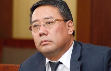 5-8  жилийн  хугацаагаар хорих ялтай зүйл ангиар  буруутгагдаж байсан Г.Баясгалан Хууль зүйн яамны төрийн нарийнаар эргэн ирэх нь ээ…  