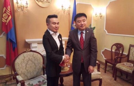 Мастер үсчин Н.Алтаншагайг Хөдөлмөрийн хүндэт медиалаар шагнажээ