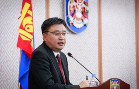 Баар, нохой... тандаад л байх юм, зориггүй хотын даргатай болжээ