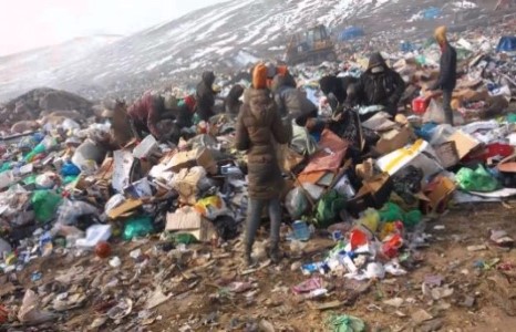 Эрх баригчдын шийдвэрт “хохирсон” иргэд “хөөрхий”