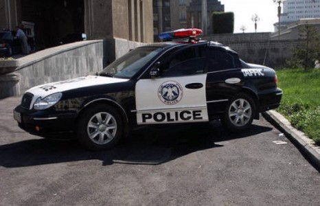 Долоон настай хүүгийн амийг аавынх нь нууц амраг захиалгаар хөнөөлгөжээ