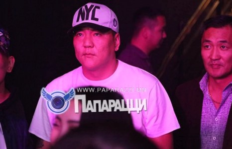 “Бүтээсэн дүрээсээ болж “гей” болох шахсан жүжигчин”