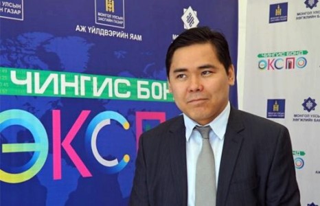 Хөгжлийн банкны А.Мөнхбатыг саатуулсан уу?