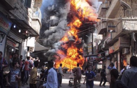 Алеппо хотыг бөмбөгджээ