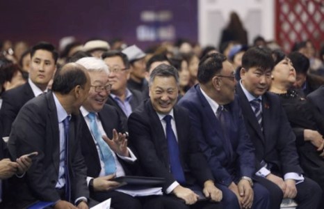 АН  Монголын улстөрд жинхэнэ Сүүдрийн Засгийн газрын түүхийг бичиж дийлэх үү?