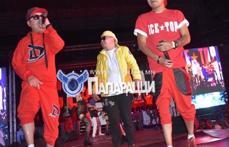 “Дуучдын нөхөрлөл дундаа орсон нь”