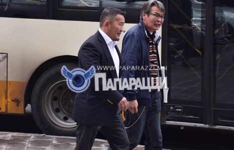 “Женко Баттулга хаашаа яваад байна даа”