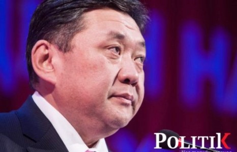 М.Энхболд том ахынхаа замаар замнаж байна