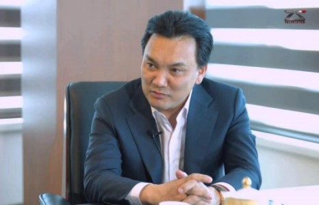 УИХ-ын гишүүн Б.Батзоригийг эсэргүүцэж иргэд жагсана