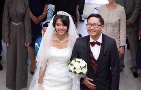 Дуучин Ч.Цэлмүүн салсан нөхрийнхөө талаар ам нээв