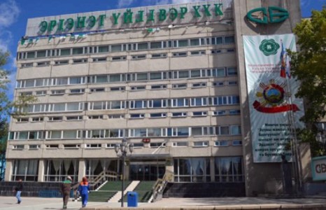  “Эрдэнэт үйлдвэрийг наймаалцсан цагаахан гартнууд” 